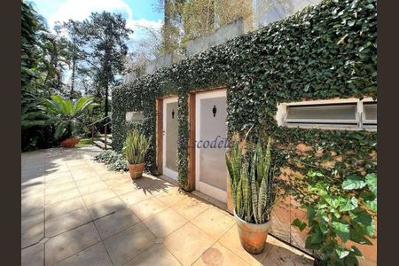 11_photo/94cfaaa3fd.194c0972f5ce0b3a-ATLAS-37d1b576-2dc3-4f41-a1b1-77b81b122d64.jpg de casa à venda com 6 quartos, 1190m² em Vila Santo Antônio, Cotia