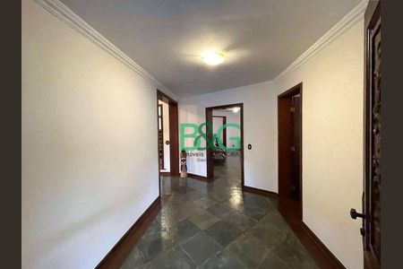 13_photo/94cfaaa425.7a37549eceeba21f-ATLAS-654aead8-17f5-45f9-9fe2-9b29412e3a7b.jpg de casa à venda com 4 quartos, 742m² em Granja Viana, Cotia