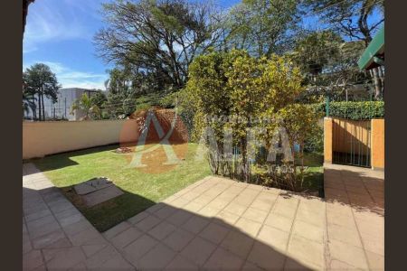 5_photo/94cfaaa4f9.ceff8192393c33de-ATLAS-33f5fa15-dbdf-4aa2-848e-504ae58619fe.jpg de casa à venda com 5 quartos, 652m² em Granja Viana, Cotia