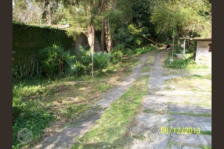 4_photo/94cfaaa52d.8e48f5906dd675de-ATLAS-747ce1c4-3ff8-4cba-bfae-ad956e9495c5.jpg de casa à venda com 3 quartos, 200m² em Granja Viana, Cotia