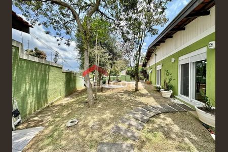 6_photo/94cfaaa535.93b8fa184532727f-ATLAS-aa0a17e9-a640-43df-afd9-0a0099ed2a54.jpg de casa à venda com 8 quartos, 444m² em Granja Viana, Cotia