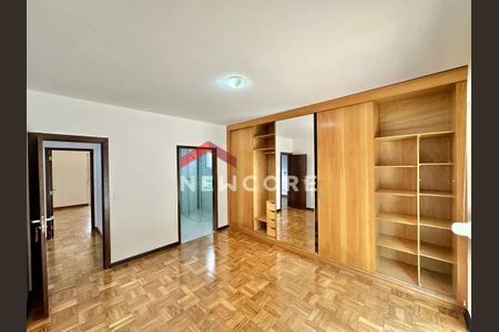 41_photo/94cfaaa535.93b8fa184532727f-ATLAS-e2bf47e6-f1d6-4b88-a9ad-53ea131e3dc9.jpg de casa à venda com 8 quartos, 444m² em Granja Viana, Cotia