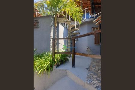 37_photo/94cfaaa54d.2f15d505e37c7ac5-ATLAS-d422c7d3-5f65-429e-ae2f-f770b2a51d04.jpg de casa à venda com 3 quartos, 450m² em Granja Viana, Cotia