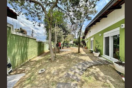 6_photo/94cfaaa54d.ceff8192393c33de-ATLAS-2ac69ec9-18fc-4611-a798-602c98fc3a96.jpg de casa à venda com 8 quartos, 443m² em Granja Viana, Cotia