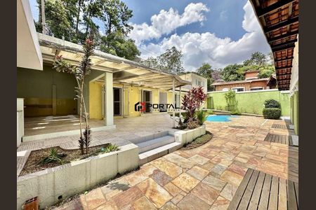 9_photo/94cfaaa54d.ceff8192393c33de-ATLAS-42d3cc94-c3a8-41e0-b2fc-a77680516914.jpg de casa à venda com 8 quartos, 443m² em Granja Viana, Cotia