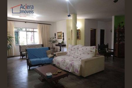 4_photo/94cfaaa54f.3661479a1a3a7969-ATLAS-0b8a2bc0-40c2-44fd-a9b8-d15a3174708f.jpg de casa à venda com 3 quartos, 360m² em Granja Viana, Cotia