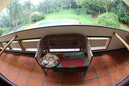 2_photo/94cfaaa5b3.e6f02a1e96aef2b1-ATLAS-0d1a80d1-2ded-4bca-8241-43a393f18235.jpg de casa à venda com 4 quartos, 525m² em Granja Viana, Cotia