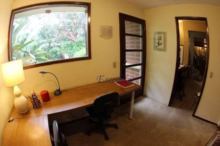 4_photo/94cfaaa5b3.e6f02a1e96aef2b1-ATLAS-10965233-458b-48d2-b76d-b8b9c0fd3236.jpg de casa à venda com 4 quartos, 525m² em Granja Viana, Cotia