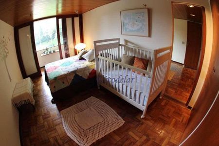 5_photo/94cfaaa5b3.e6f02a1e96aef2b1-ATLAS-10b0de9b-6e30-47ce-9264-174d17aae970.jpg de casa à venda com 4 quartos, 525m² em Granja Viana, Cotia