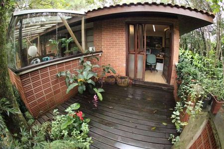 7_photo/94cfaaa5b3.e6f02a1e96aef2b1-ATLAS-14c85933-1689-40d7-8133-d64f8f0d6e5b.jpg de casa à venda com 4 quartos, 525m² em Granja Viana, Cotia