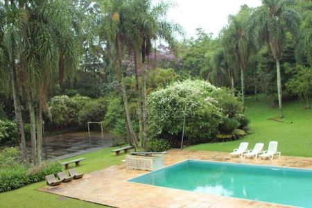 7_photo/94cfaaa5b3.e6f02a1e96aef2b1-ATLAS-b496f394-9221-437e-b8ab-7074df847c36.jpg de casa à venda com 4 quartos, 525m² em Granja Viana, Cotia