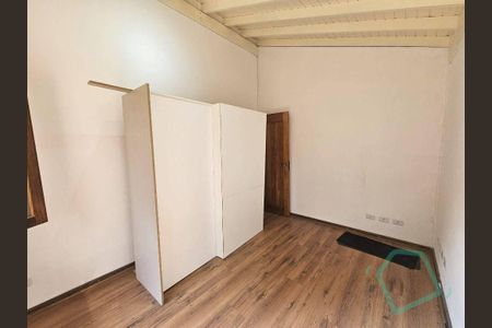 7_photo/94cfaaa5e3.2f15d505e37c7ac5-ATLAS-297530fb-3fa4-4f59-a381-aa88be407c04.jpg de casa à venda com 3 quartos, 250m² em Parque Frondoso, Cotia