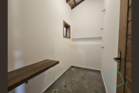 7_photo/94cfaaa5e3.2f15d505e37c7ac5-ATLAS-e30f845f-04ff-40fb-80c8-0d3c1a778072.jpg de casa para alugar com 3 quartos, 250m² em Parque Frondoso, Cotia