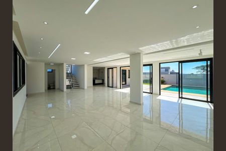 2_photo/94cfaaa657.9f73e101bd22bb98-ATLAS-083e256b-8529-4974-9e0a-bbbfb15c262c.jpg de casa de condomínio à venda com 4 quartos, 410m² em Granja Viana, Cotia