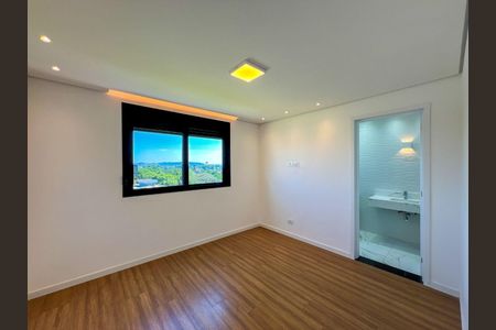 12_photo/94cfaaa657.9f73e101bd22bb98-ATLAS-8890598c-b01b-4bce-a0ad-abf8c645708b.jpg de casa de condomínio à venda com 4 quartos, 410m² em Granja Viana, Cotia