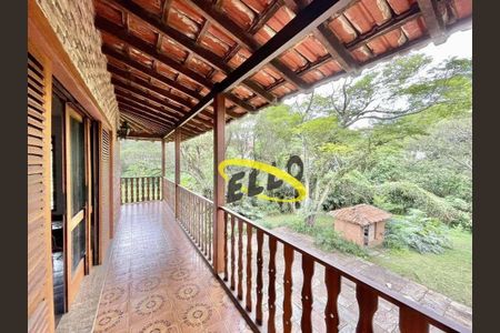 99_photo/94cfaaa6b3.d4ace3ebaa1452e8-ATLAS-6bed7126-2735-4e1e-8086-df4c8009d44e.jpg de casa à venda com 5 quartos, 757m² em Vila Santo Antônio, Cotia