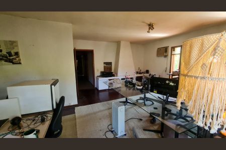 39_photo/94cfaaa6b3.d4ace3ebaa1452e8-ATLAS-99819588-e6f9-410d-9160-a3d4564a2a1f.jpg de casa à venda com 5 quartos, 756m² em Vila Santo Antônio, Cotia