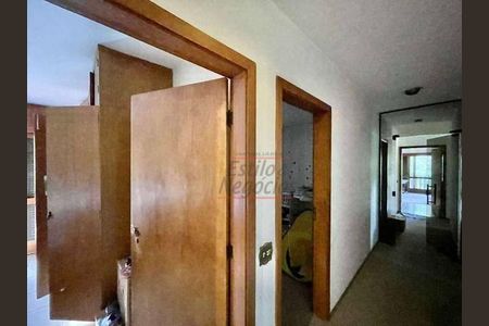 3_photo/94cfaaa6b3.d4ace3ebaa1452e8-ATLAS-a5a1eefd-2d0a-498e-89d6-6817bf44c8e2.jpg de casa à venda com 5 quartos, 757m² em Vila Santo Antônio, Cotia