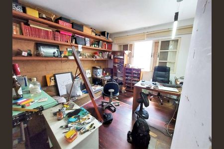 10_photo/94cfaaa771.4d21696e34f451c0-ATLAS-60ef4b49-3b17-4efb-8b1e-36894d6a2f8f.jpg de casa à venda com 4 quartos, 383m² em Granja Viana, Cotia