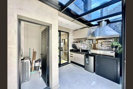 31_photo/94cfaaa7b7.dd810fae21d85007-ATLAS-12a669fc-f112-4d64-b758-2e6d2a2e8d0a.jpg de casa à venda com 2 quartos, 125m² em Parque Frondoso, Cotia