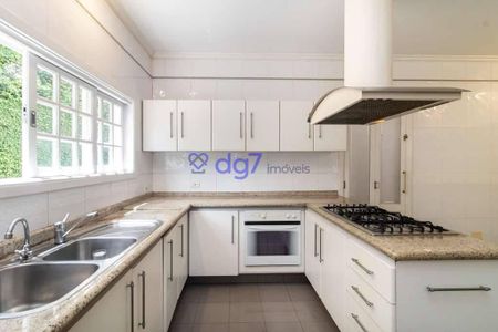 10_photo/94cfaaa7f9.66b5b8821f161eb4-ATLAS-45fd5d6c-f2ba-4d75-a19b-0127e71b09cd.jpg de casa à venda com 3 quartos, 456m² em Parque Frondoso, Cotia