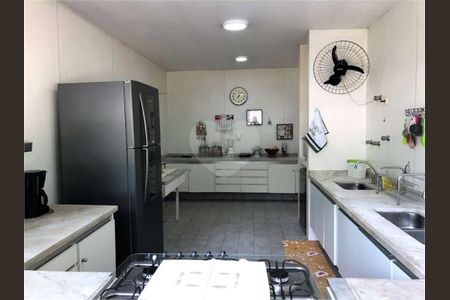 13_photo/94cfaaa801.8e14c5f9c2788e57-ATLAS-4cef591a-0425-4c81-9286-2c8d2b74b86a.jpg de casa à venda com 4 quartos, 578m² em Granja Viana, Cotia