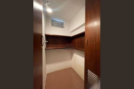 10_photo/94cfaaa805.98a2f1197ddc2320-ATLAS-32ddeb2f-cafd-42ff-95e2-0b638ecb4429.jpg de casa à venda com 5 quartos, 460m² em Granja Viana, Cotia