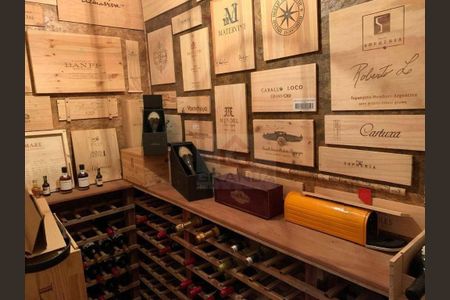 12_photo/94cfaaa861.b38ac4619dd2e4c9-ATLAS-a37fafc8-fe3f-4a66-b5c8-e3907a84cb1a.jpg de casa à venda com 3 quartos, 474m² em Granja Viana, Cotia