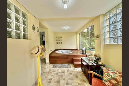 9_photo/94cfaaa905.508395daa8853870-ATLAS-33aff4e8-3ca5-44cf-8f9e-78b065500cbd.jpg de casa de condomínio à venda com 5 quartos, 576m² em Chácara Granja Velha, Carapicuíba