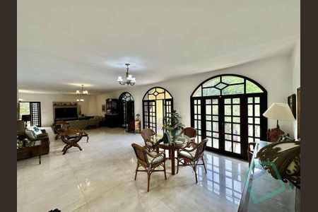 11_photo/94cfaaa905.508395daa8853870-ATLAS-94f6ff38-89db-4947-b341-ab3694de1eba.jpg de casa de condomínio à venda com 5 quartos, 576m² em Chácara Granja Velha, Carapicuíba