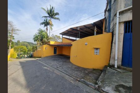 5_photo/94cfaaaaa3.e5c1dbf3952ec410-ATLAS-ece77ee6-cf93-4c56-96c8-94da27ab160b.jpg de casa para alugar com 5 quartos, 1200m² em Chácara do Refúgio, Carapicuíba