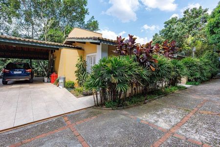 3_photo/94cfaaaab1.9f73e101bd22bb98-ATLAS-164f3930-058b-4e1b-bce1-eb3f5b270502.jpg de casa de condomínio à venda com 4 quartos, 450m² em Jardim Marilu, Carapicuíba