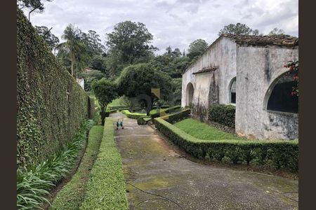 4_photo/94cfaaaab1.9f73e101bd22bb98-ATLAS-6dd9037e-d00c-4822-9a7b-8eafcce4fdec.jpg de casa de condomínio à venda com 4 quartos, 800m² em Jardim Marilu, Carapicuíba