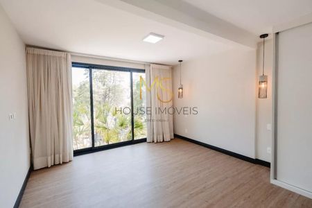 5_photo/94cfaaab61.ede97807c79d8329-ATLAS-35246357-ca67-41fa-912d-1bd9ff84906c.jpg de casa de condomínio à venda com 4 quartos, 550m² em Granja Viana, Carapicuíba