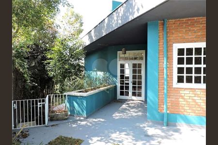 17_photo/94cfaaab63.2847f2e5ad033c01-ATLAS-51cec4ed-ff1d-4b53-b018-c6d9d0ee93a1.jpg de casa à venda com 6 quartos, 550m² em Jardim Marilu, Carapicuíba