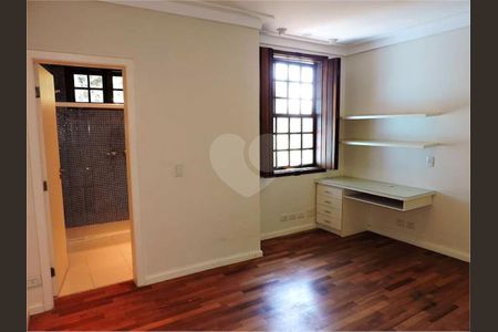 43_photo/94cfaaab63.2847f2e5ad033c01-ATLAS-6adc1e1b-2c70-4892-8811-9beaf8df3bc8.jpg de casa à venda com 6 quartos, 550m² em Jardim Marilu, Carapicuíba