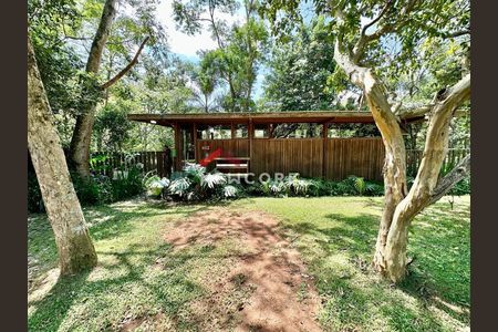 30_photo/94cfaaab77.93b8fa184532727f-ATLAS-0d9c3e40-d8fb-4d44-8216-d41d0a85dfd6.jpg de casa de condomínio à venda com 4 quartos, 260m² em Chácara do Refúgio, Carapicuíba