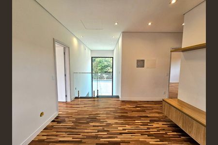 5_photo/94cfaaab77.f14d7a494a64fc38-ATLAS-cefd5bf0-1454-462f-873f-2053ddb2cfeb.jpg de casa à venda com 3 quartos, 326m² em Chácara do Refúgio, Carapicuíba