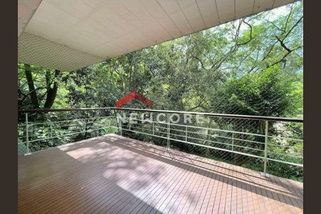 43_photo/94cfaaaba5.e182d30f96765f76-ATLAS-7201bdc9-c9bf-41fc-9a7f-c951a2095b7f.jpg de casa de condomínio à venda com 3 quartos, 380m² em Chácara do Refúgio, Carapicuíba