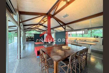 12_photo/94cfaaaba5.e182d30f96765f76-ATLAS-806662bb-a1e0-4f83-8e8d-1470cb55f78c.jpg de casa de condomínio à venda com 3 quartos, 380m² em Chácara do Refúgio, Carapicuíba