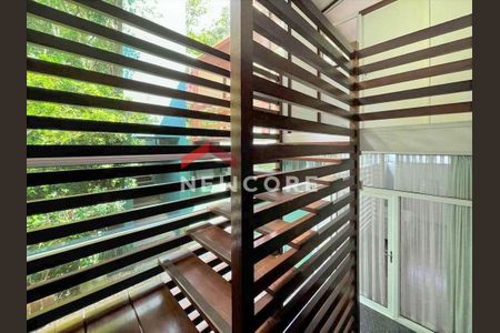 28_photo/94cfaaaba5.e182d30f96765f76-ATLAS-89d86626-8341-47bf-bb09-0c32c459dbe4.jpg de casa de condomínio à venda com 3 quartos, 380m² em Chácara do Refúgio, Carapicuíba