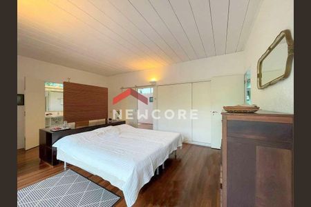 33_photo/94cfaaaba5.e182d30f96765f76-ATLAS-b974446c-b9eb-4a1c-80e8-b13f81d0c429.jpg de casa de condomínio à venda com 3 quartos, 380m² em Chácara do Refúgio, Carapicuíba