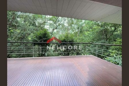 38_photo/94cfaaaba5.e182d30f96765f76-ATLAS-eda9959e-5a13-42c1-895a-55a73c18e522.jpg de casa de condomínio à venda com 3 quartos, 380m² em Chácara do Refúgio, Carapicuíba