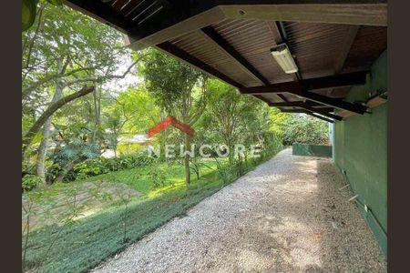 23_photo/94cfaaaba5.e182d30f96765f76-ATLAS-fd2e3550-3a04-4232-ae3f-dd69bc03977e.jpg de casa de condomínio à venda com 3 quartos, 380m² em Chácara do Refúgio, Carapicuíba