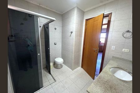 4_photo/94cfaaabb3.18d35e9b3b089d06-ATLAS-5d6f2e3e-52ed-42d8-a094-5aee1da74269.jpg de casa de condomínio à venda com 3 quartos, 212m² em Chácara do Refúgio, Carapicuíba