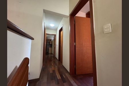 9_photo/94cfaaabb3.18d35e9b3b089d06-ATLAS-9c2a917f-bd16-484a-8e50-b4e19d0b3373.jpg de casa de condomínio à venda com 3 quartos, 212m² em Chácara do Refúgio, Carapicuíba