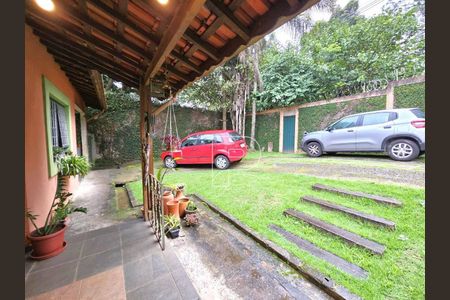42_photo/94cfaaac41.d94908c5e3eb3846-ATLAS-c9c3e022-e273-4b6e-8dd3-c317f8b5d02d.jpg de casa à venda com 3 quartos, 250m² em Granja Viana, Cotia