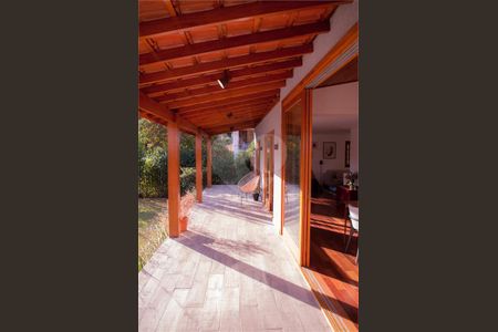 7_photo/94cfaaac51.5564e16b2c01dcfa-ATLAS-10bdd645-4fa8-40df-832d-e5281b961c03.jpg de casa à venda com 4 quartos, 389m² em Granja Viana, Cotia