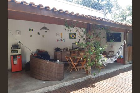 37_photo/94cfaaac51.5564e16b2c01dcfa-ATLAS-2dccf82d-8f6c-4fc6-baa0-40a8da318ce3.jpg de casa para alugar com 4 quartos, 380m² em Granja Viana, Cotia