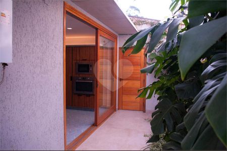 8_photo/94cfaaac51.5564e16b2c01dcfa-ATLAS-2f96a7b5-c575-427e-ac2a-74a7acd3421c.jpg de casa à venda com 4 quartos, 389m² em Granja Viana, Cotia